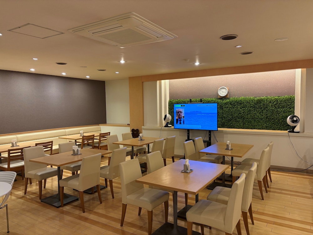 Hotel Green Arbor 54/58