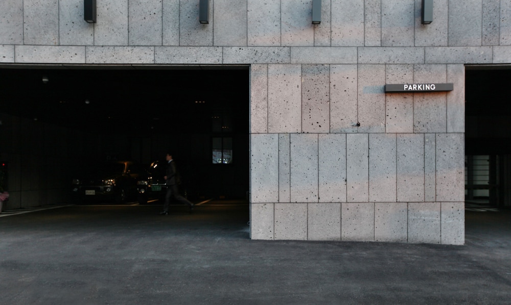 Vine Hotel 3/50