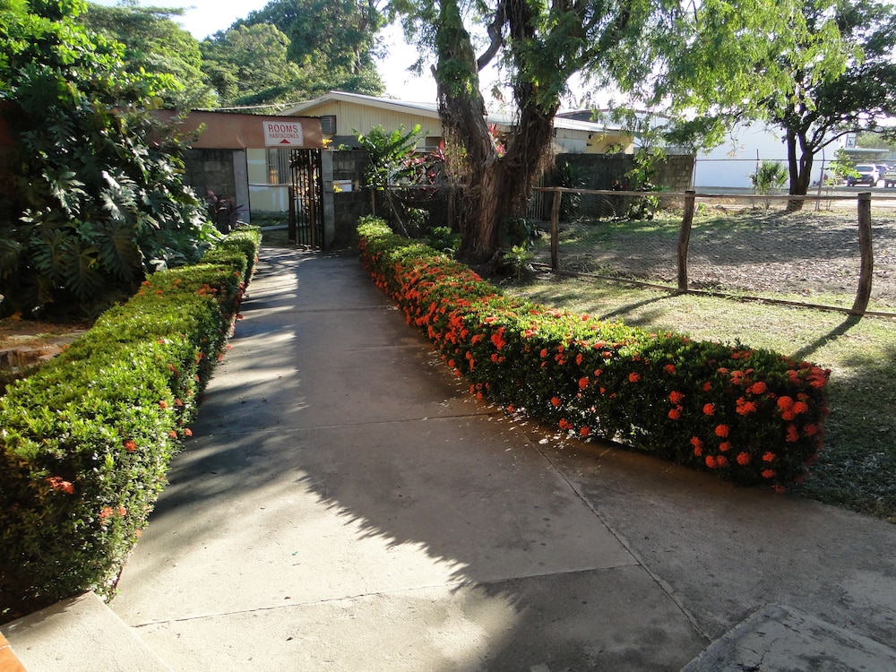 Hotel Guanacaste 8/35
