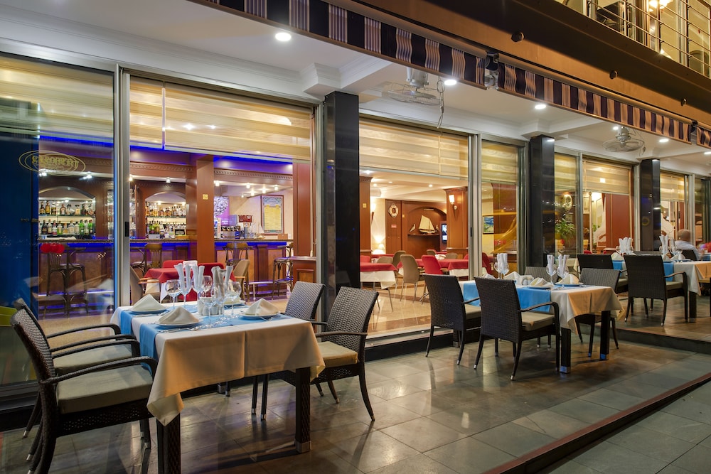 Numa Port Hotel 44/73