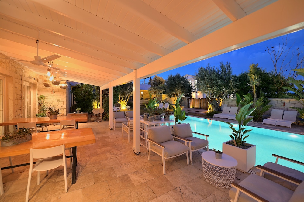 Peremere Alacati Hotel 28/50
