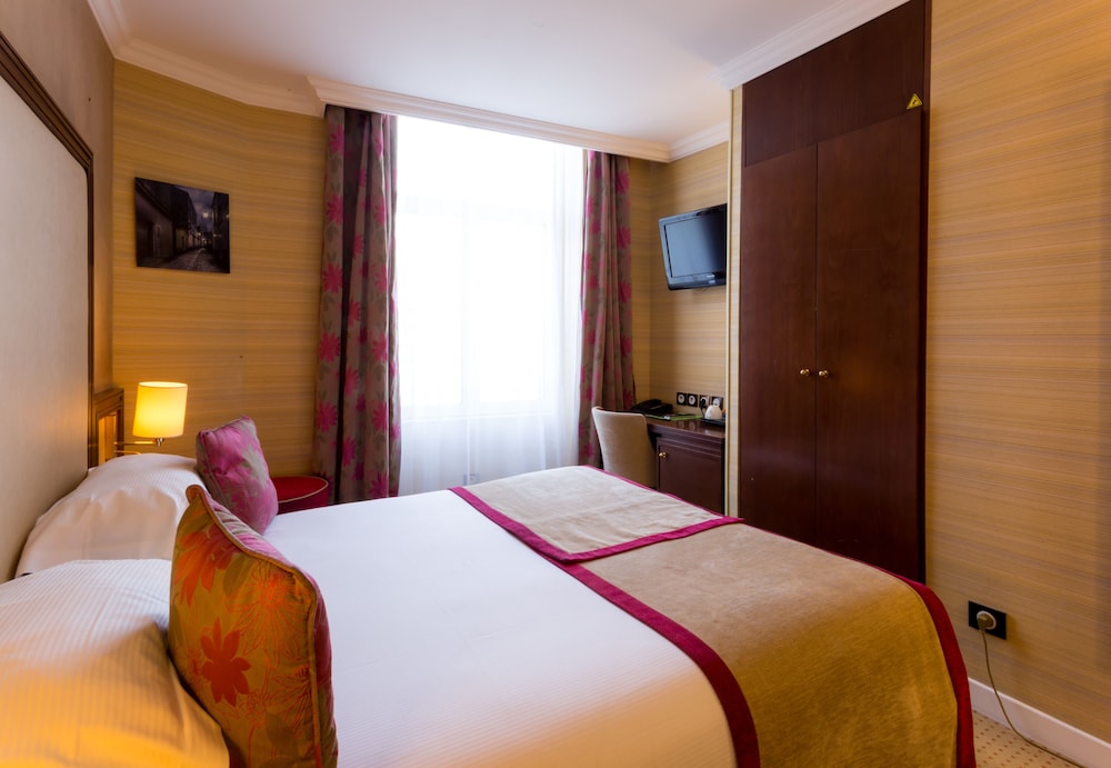 Hotel Saint Honore 20/35