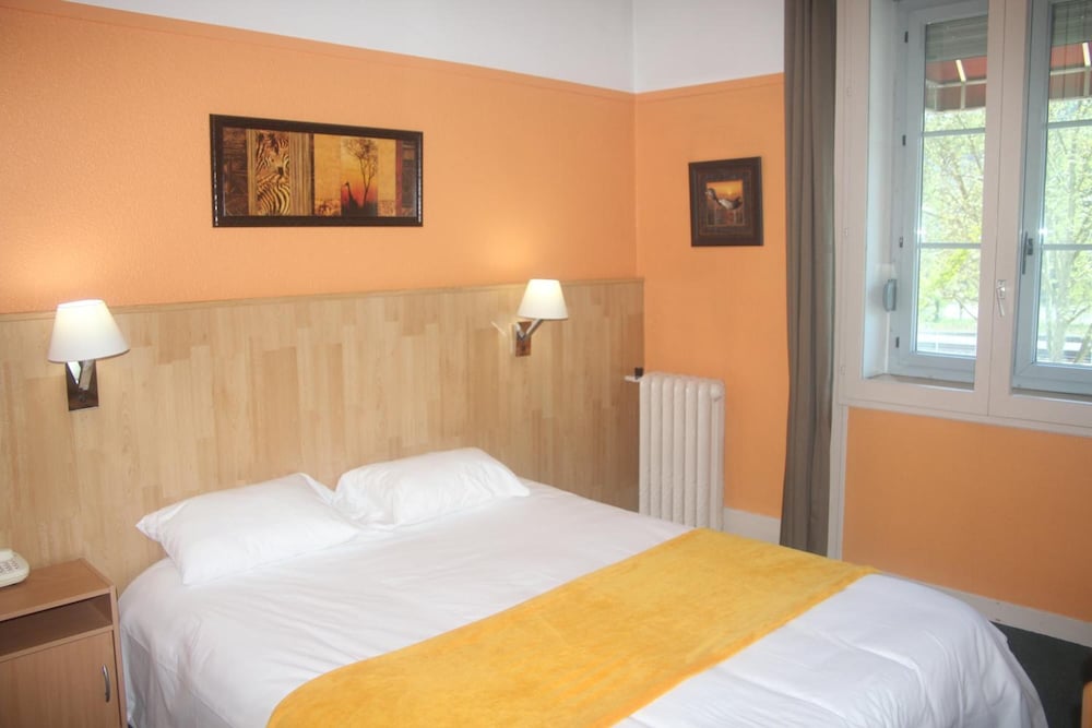 LOGIS HOTEL AU TERMINUS 17/45