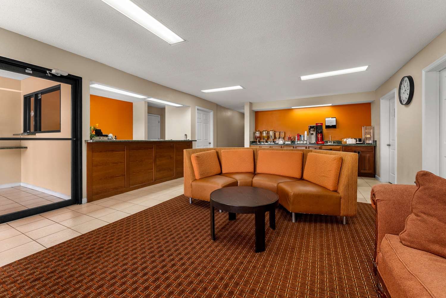 Americas Best Value Inn Montezuma 14/24