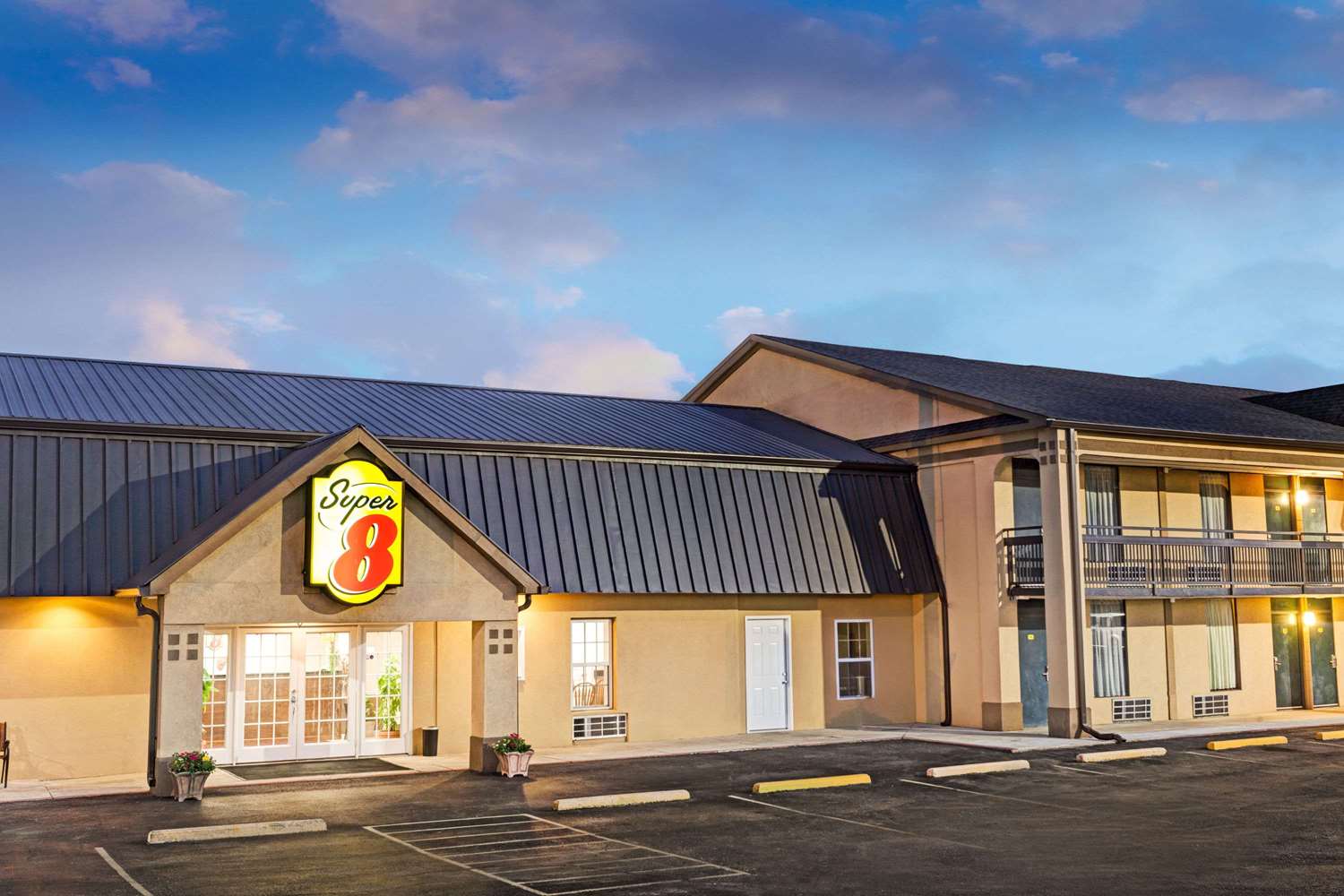 Super 8 By Wyndham Carrollton Ga 1/15