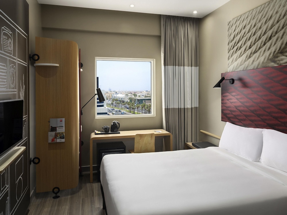 فندق إيبيس جدة طريق الملك(Ibis Jeddah Malik Road) 14/70