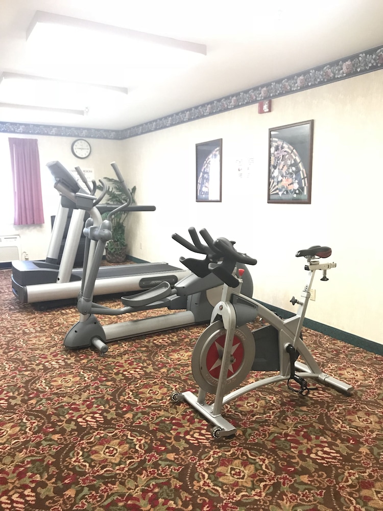 Americas Best Value Inn Suites St Charles St Louis 17/31