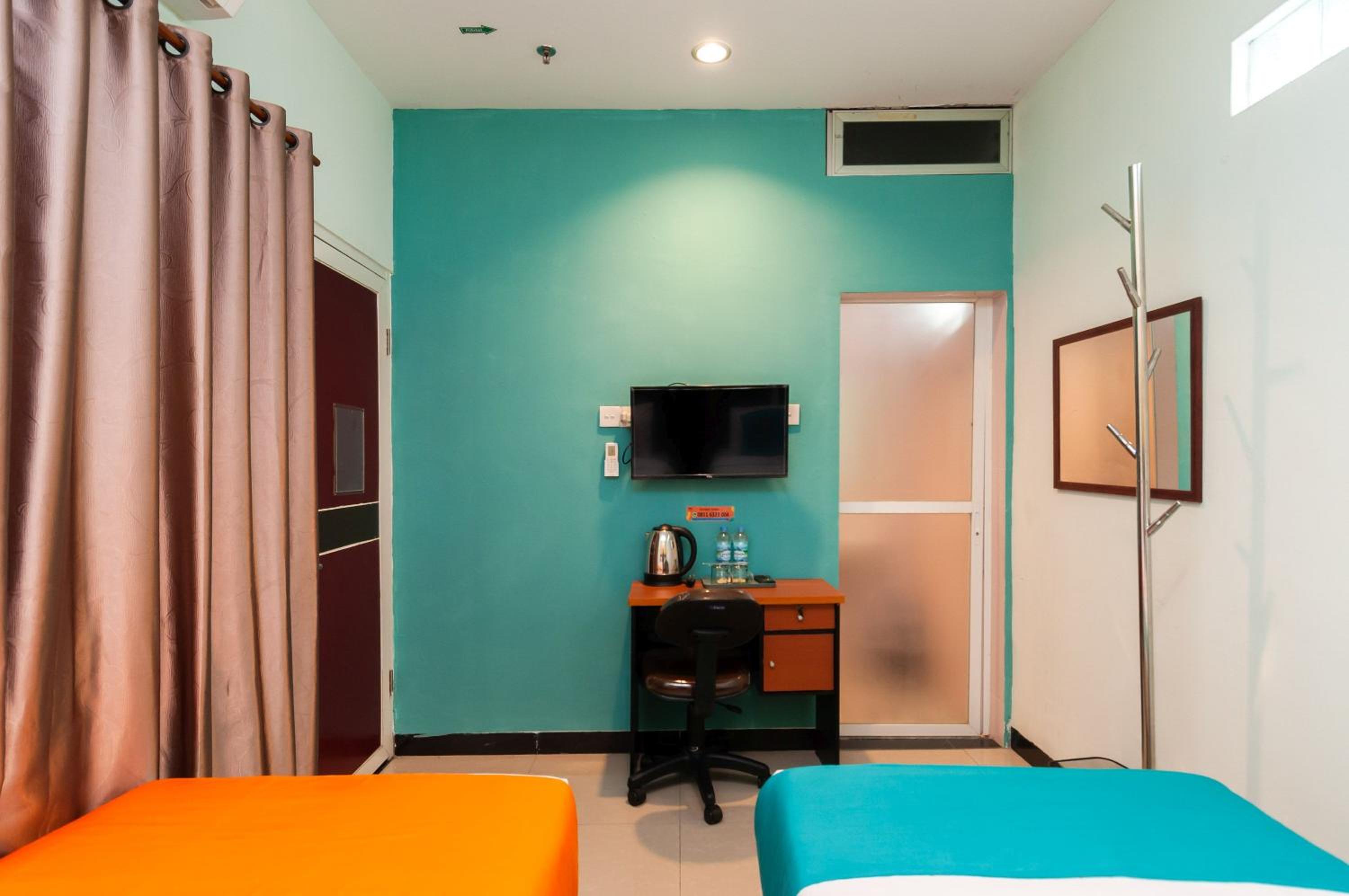 Sans Hotel Finest Medan 52/68