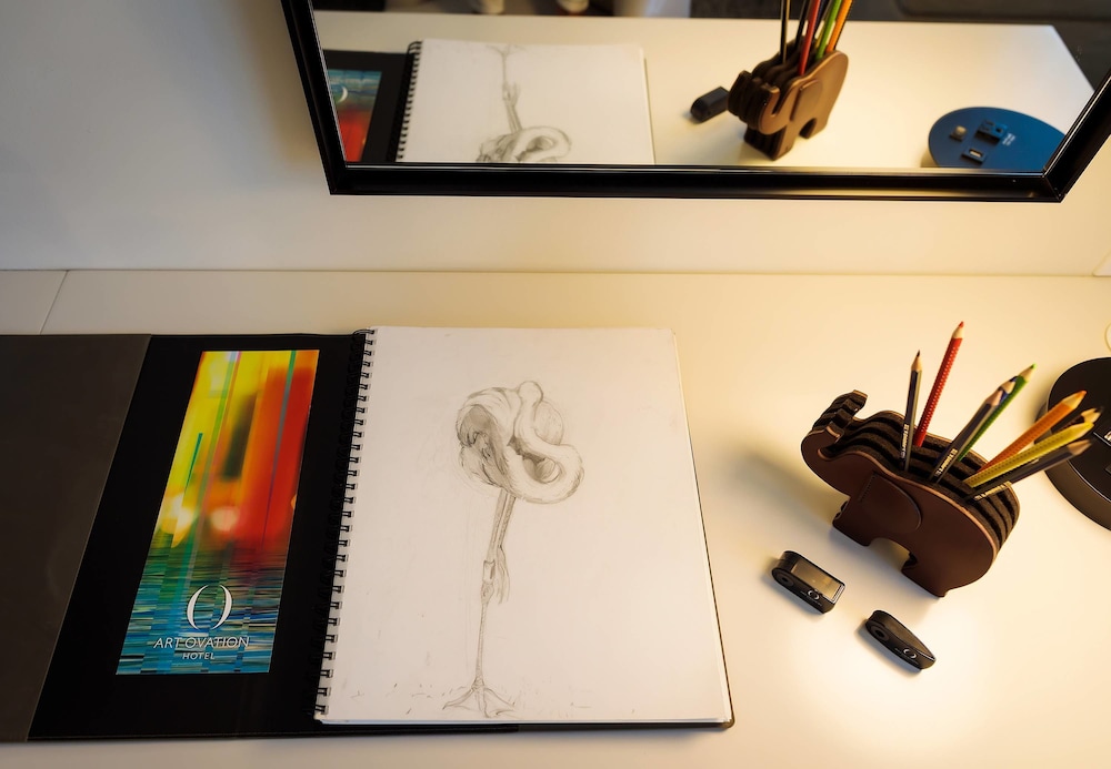Art Ovation Hotel Autograph Collection 14/48