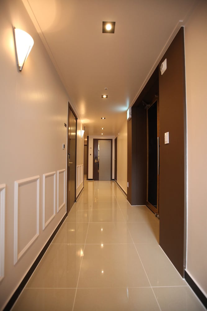 The Stay Hotel 19/27