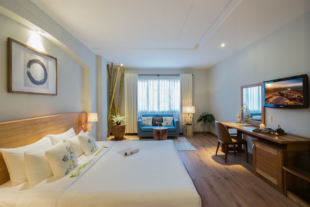Silverland Yen Hotel 9/50