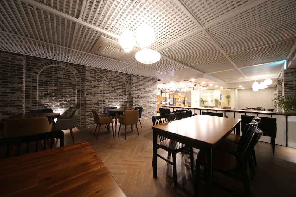 Noblestay Hotel 35/50