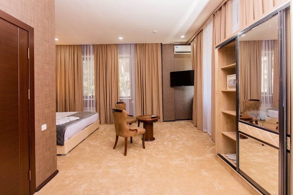 Gabrielle International Hotel 14/50