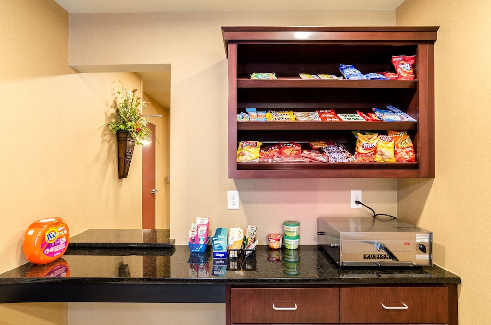 Cobblestone Inn & Suites - Oberlin 41/57
