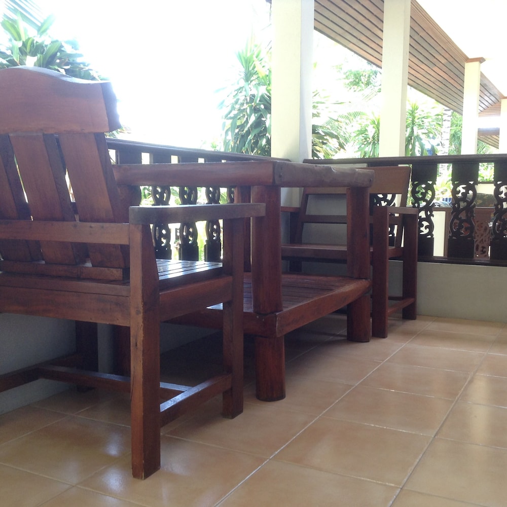 Marina Beach Resort 23/65