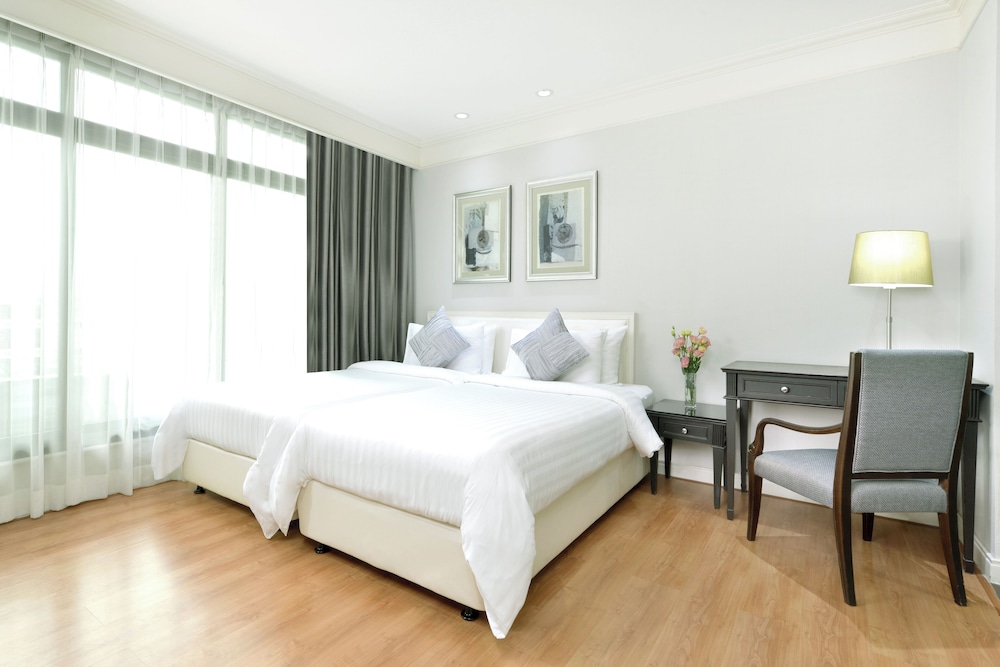 Grand, Deluxe, Twin Beds