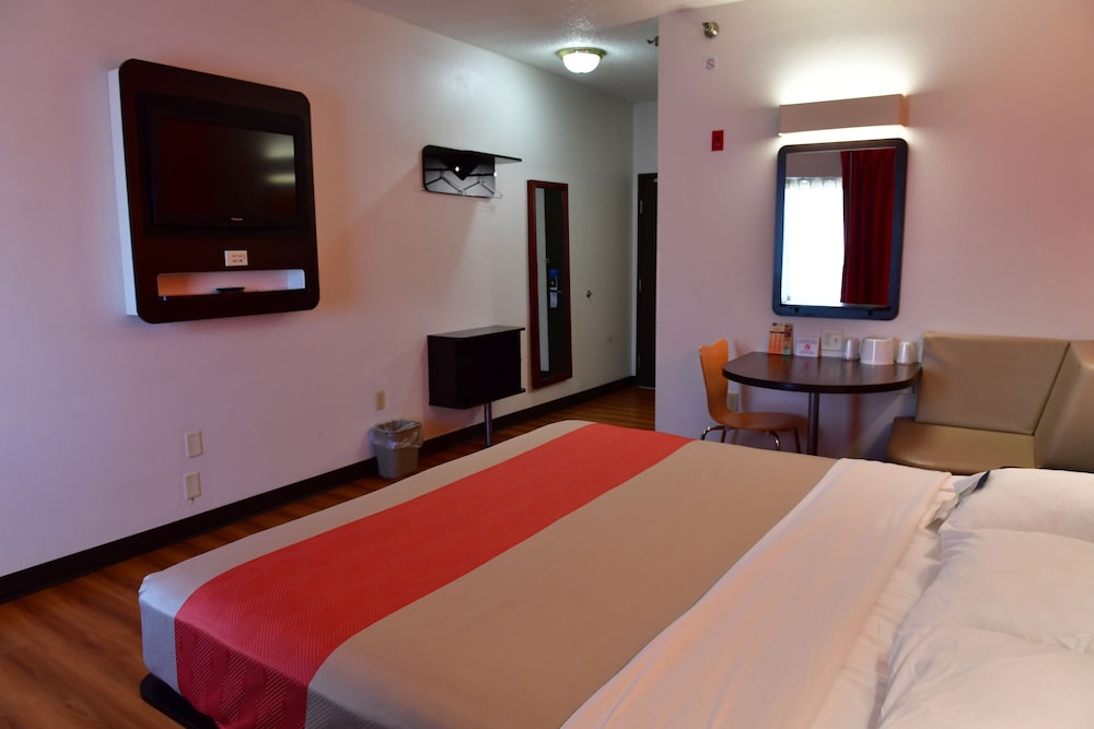 Motel6 Lincoln, NE 18/50