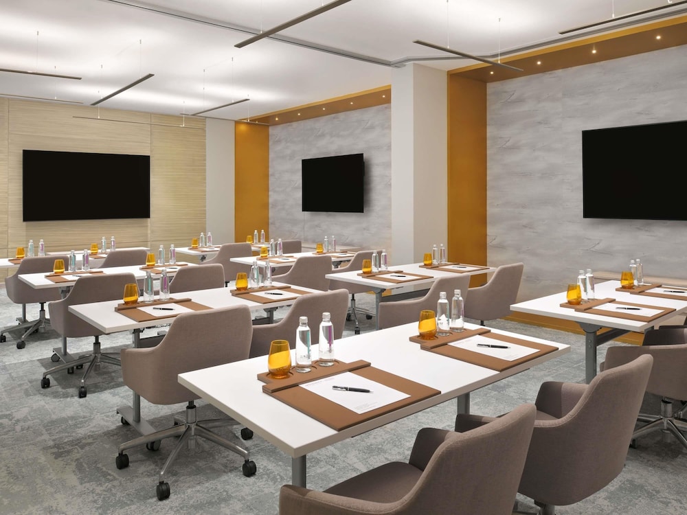 موفنبيك التحلية جدة(Movenpick Hotel Tahlia Jeddah) 64/73