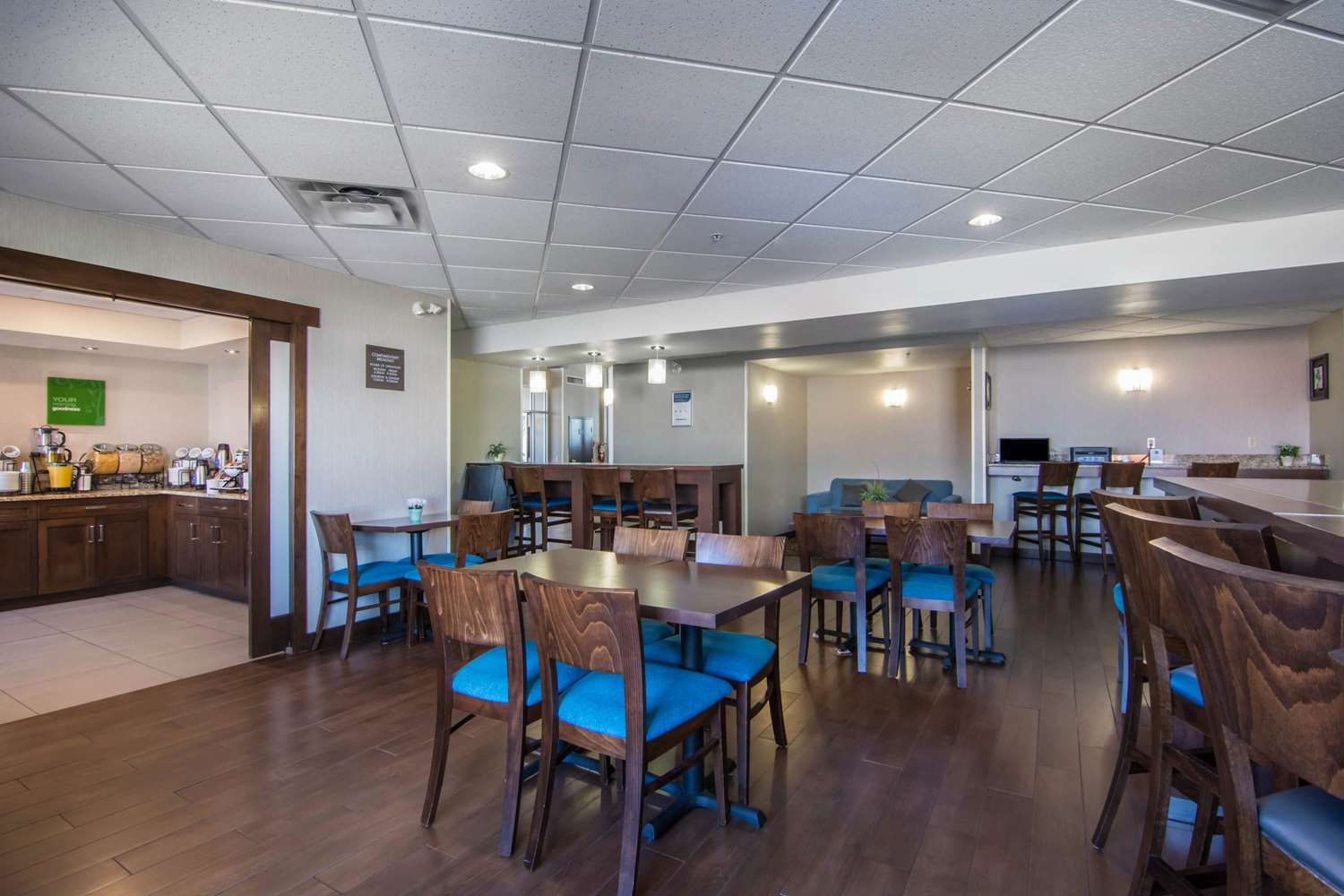 Comfort Inn & Suites Calgary Airport - South 31/36