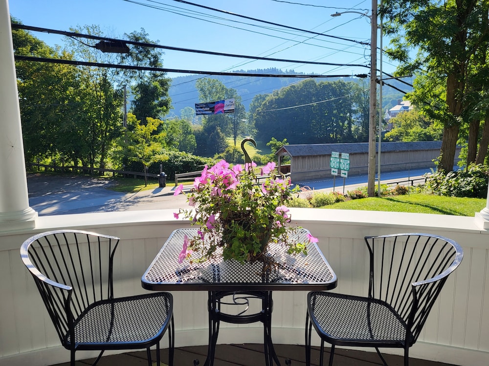 The Stowe Inn 51/64