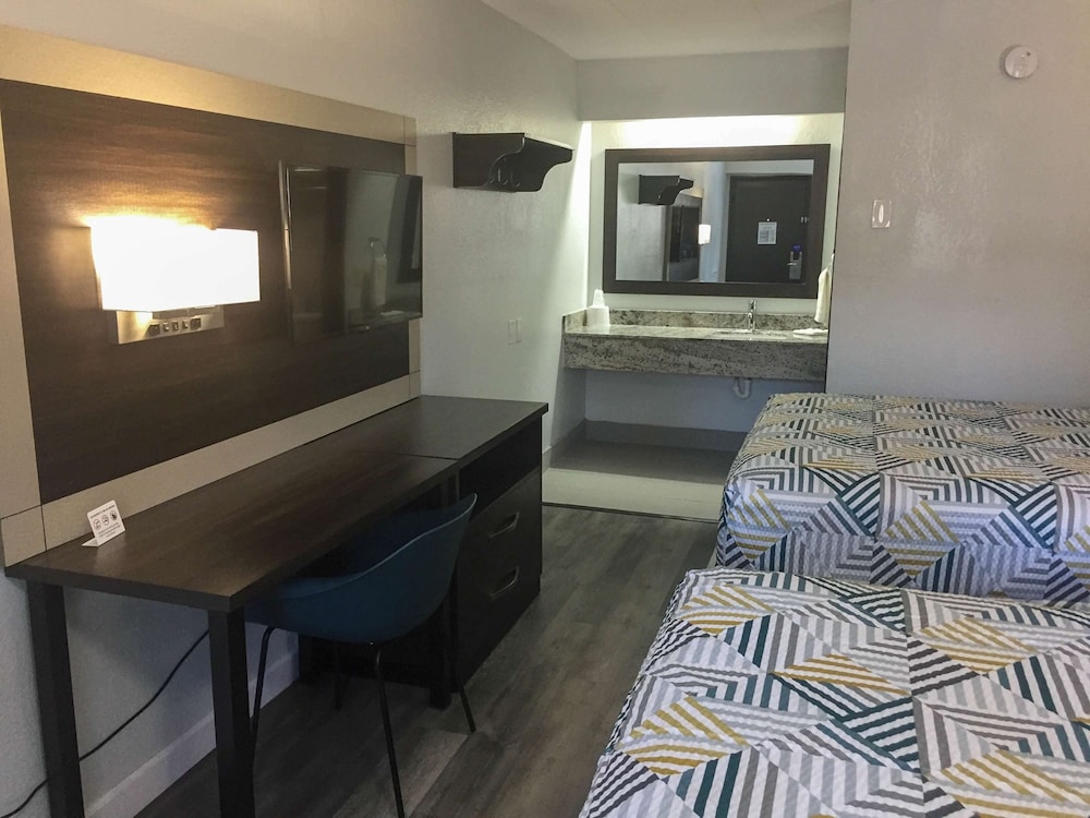Motel6 Burnsville, MN 8/46