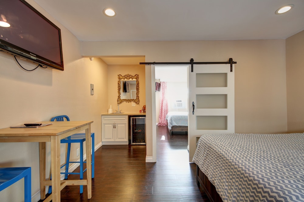 Tradewinds Allsuites Hotel 13/33