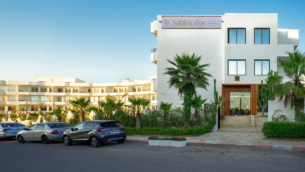 SABLES D'OR Appart & Hotel 34/35