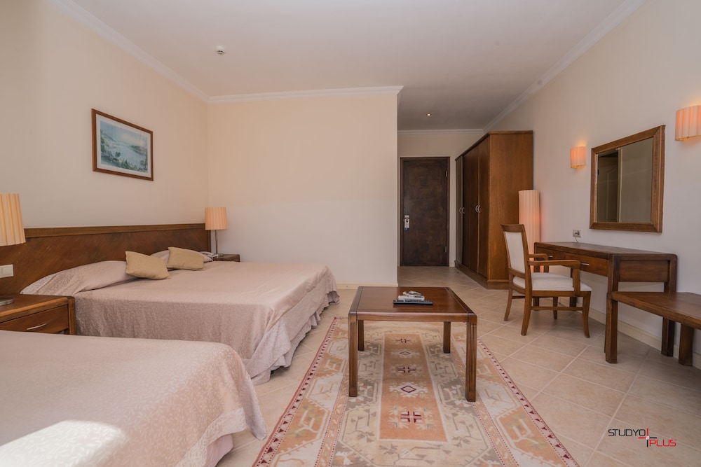 Amilla Beach Resort 16/50