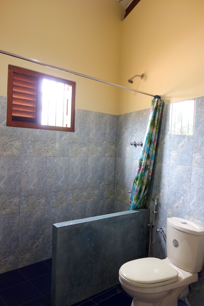 Manel Guesthouse 45/50