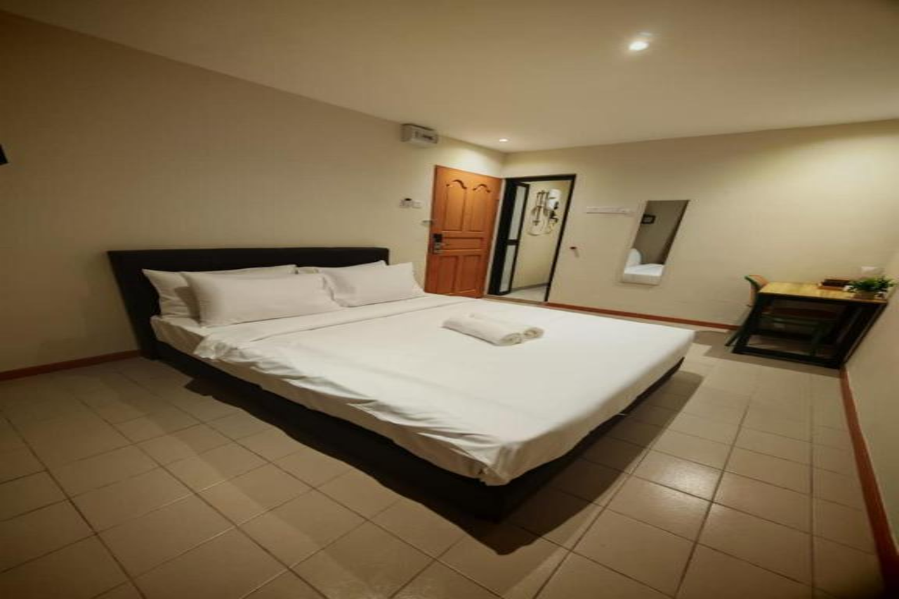 Swing & Pillows at Damansara Uptown 2/10