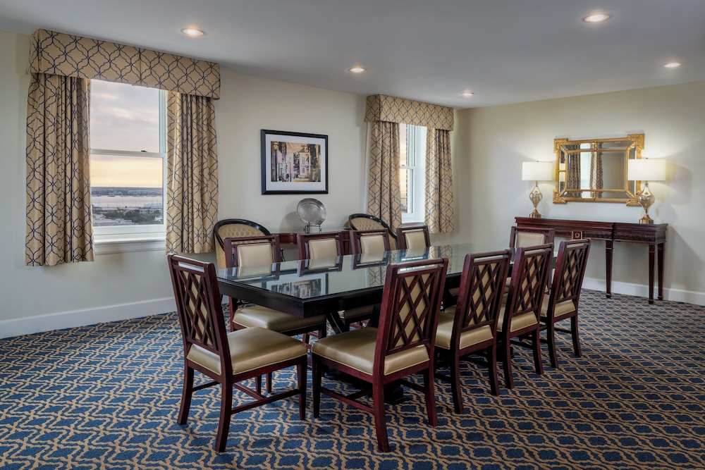 Francis Marion Hotel 63/65