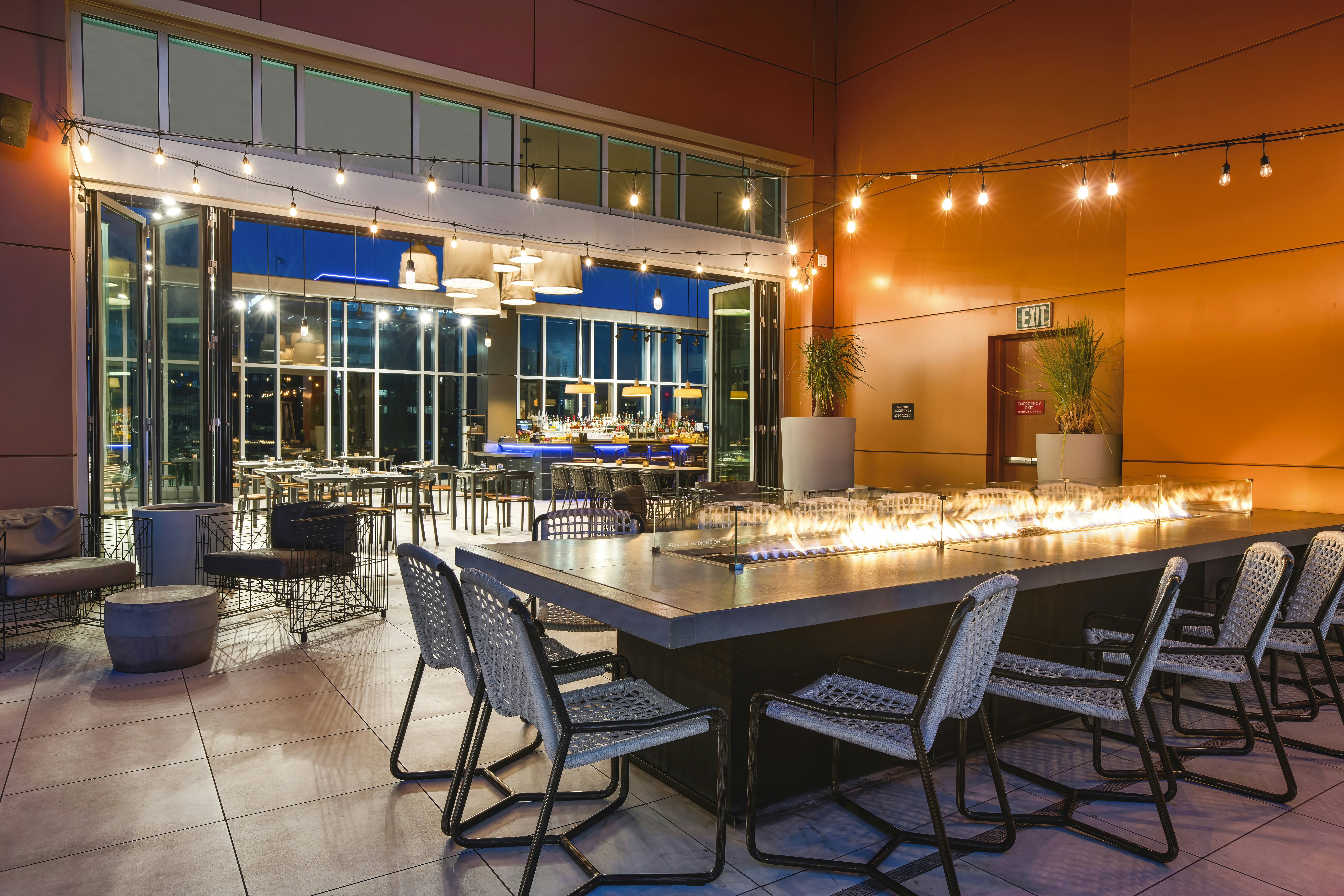 Carte Hotel San Diego Downtown Curio Collection By Hilton 68/87