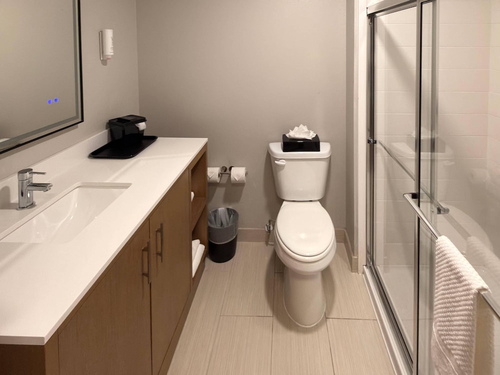 Mainstay Suites - Oklahoma City Airport 51/56