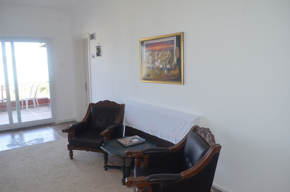 Tunc Otel 27/50