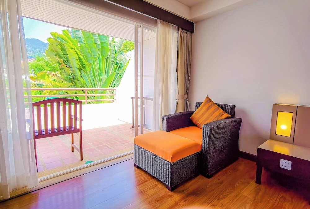 Patong Resort Hotel 43/66
