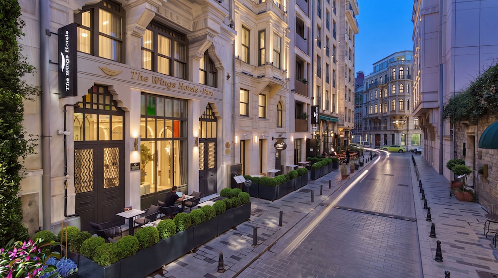 The Wings Hotels Pera 46/49
