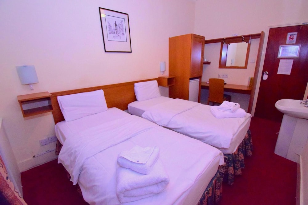 Bridge Park Hotel 42/65