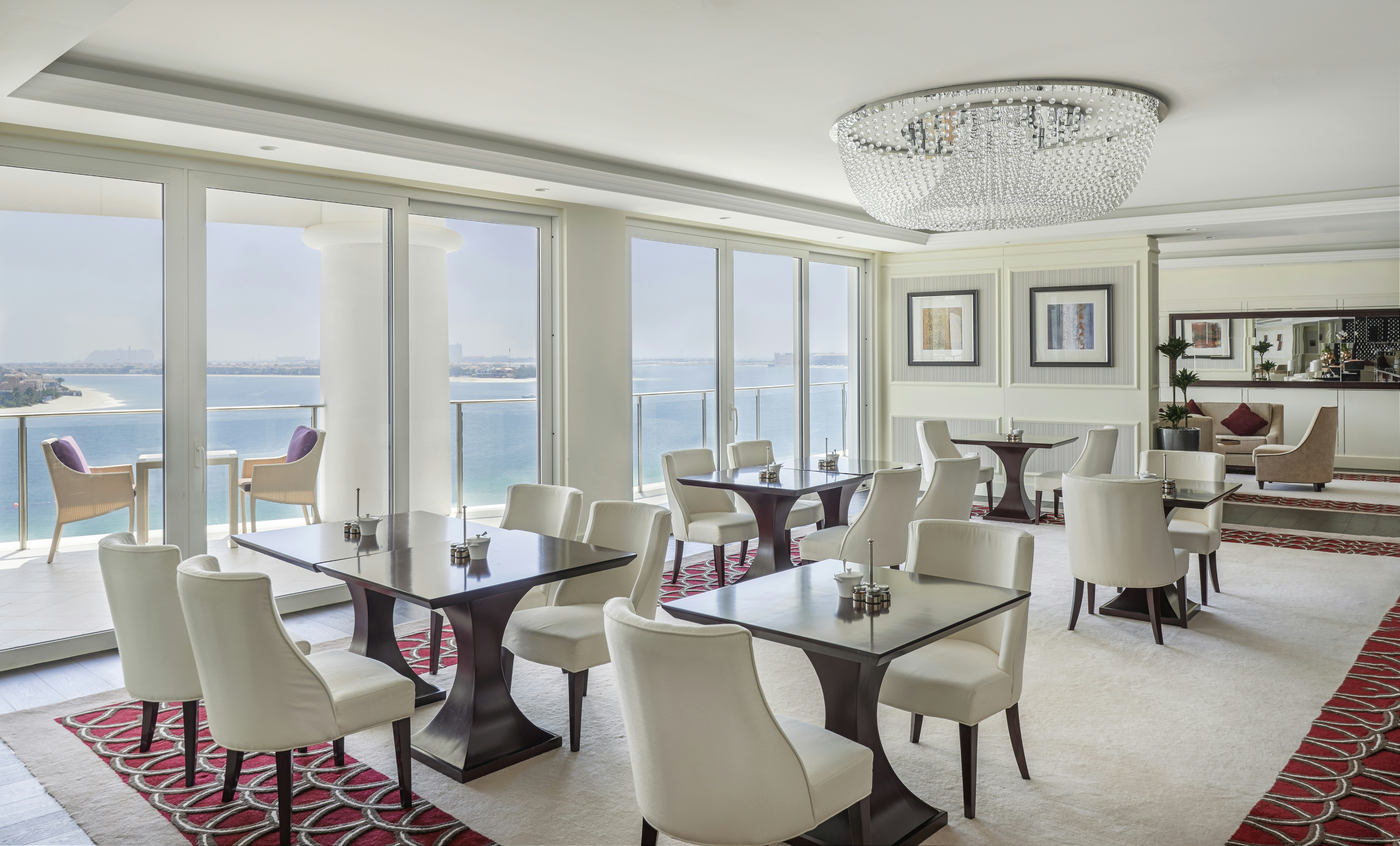 Waldorf Astoria Dubai Palm Jumeirah 60/81