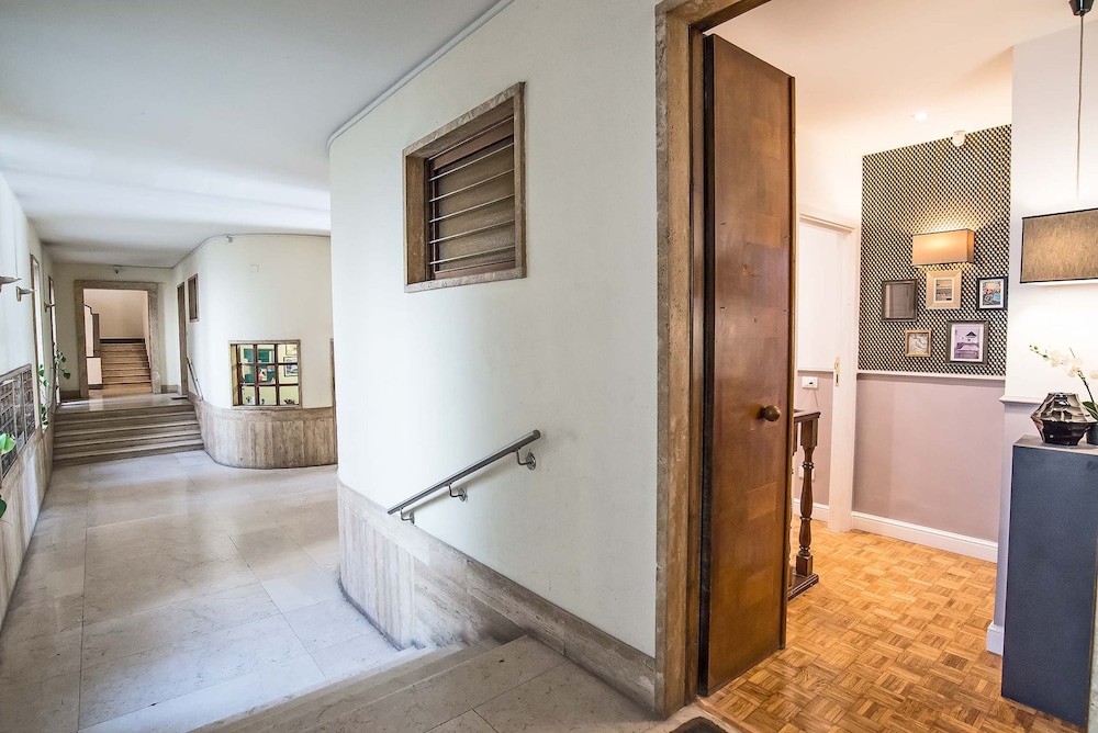 94rooms Vatican Vigliena 45/71