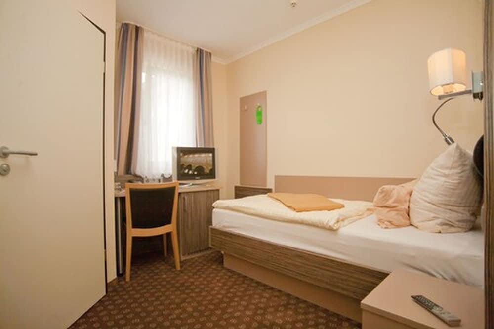 City-Hotel-Bremerhaven 10/52