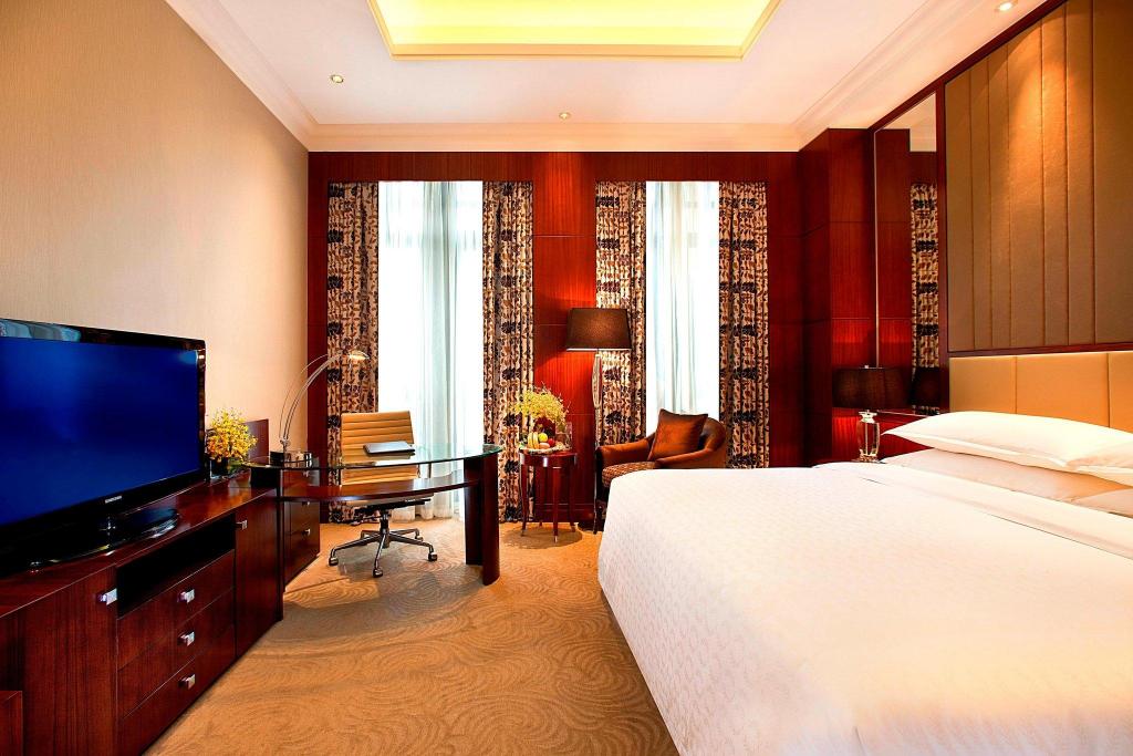 1 Bedroom, Executive, Suite, King Bed, Club Floor