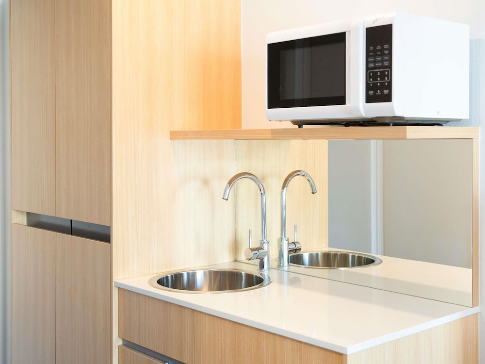 غرفة قياسية بسريرين منفصلين، Mercure Sydney Bankstown 6/6