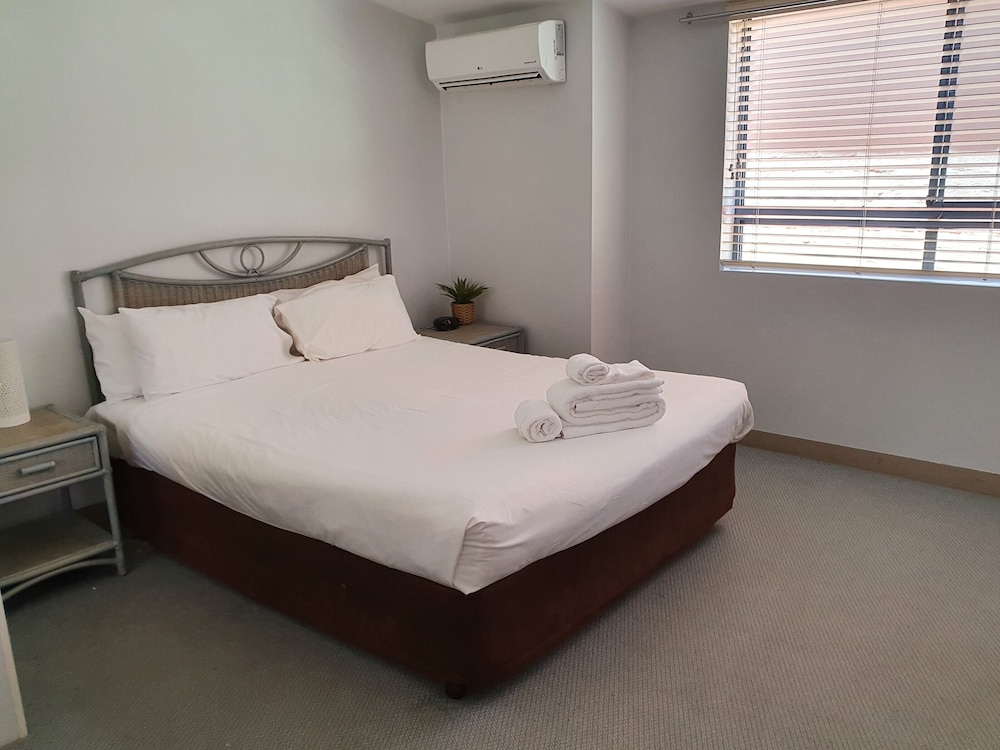 Nelson Bay Breeze Resort 12/67