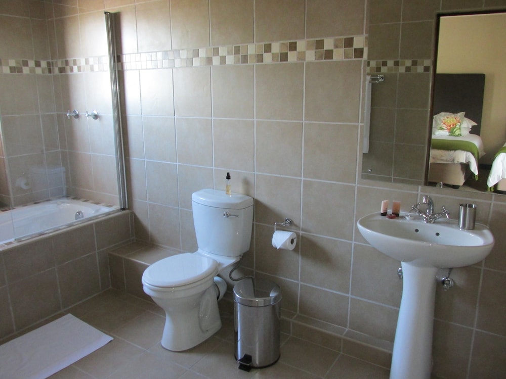 Karoo Sun Boutique Guest House 41/46