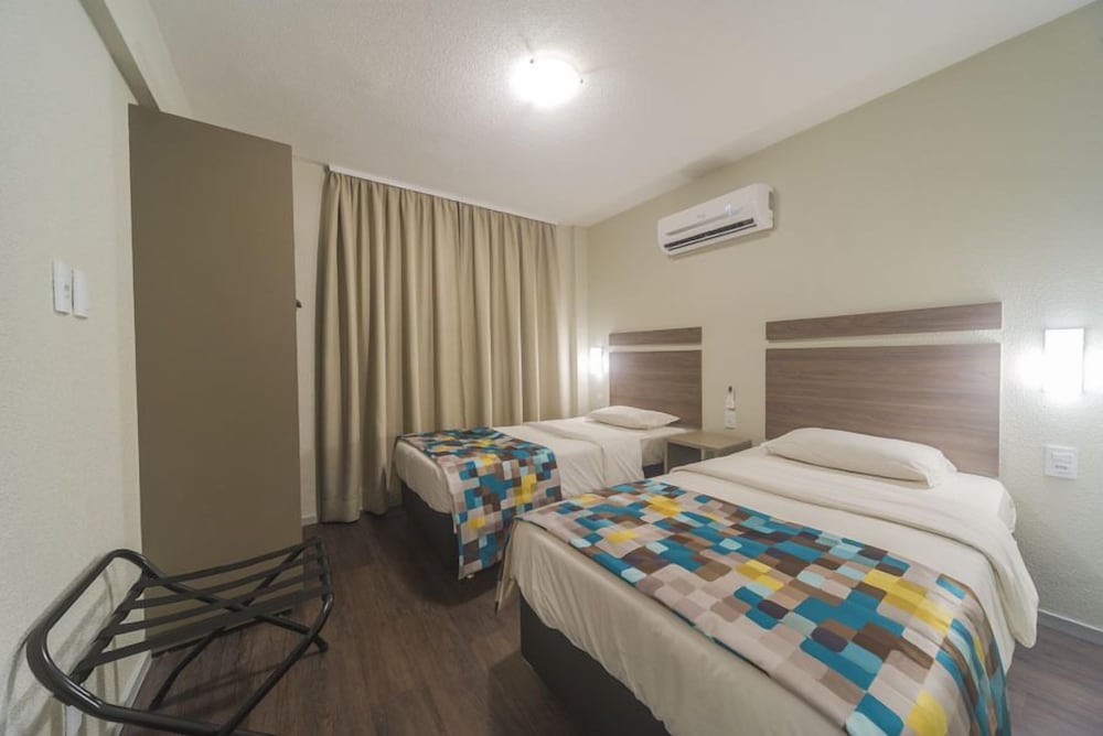 CASTELMAR HOTEL 27/76