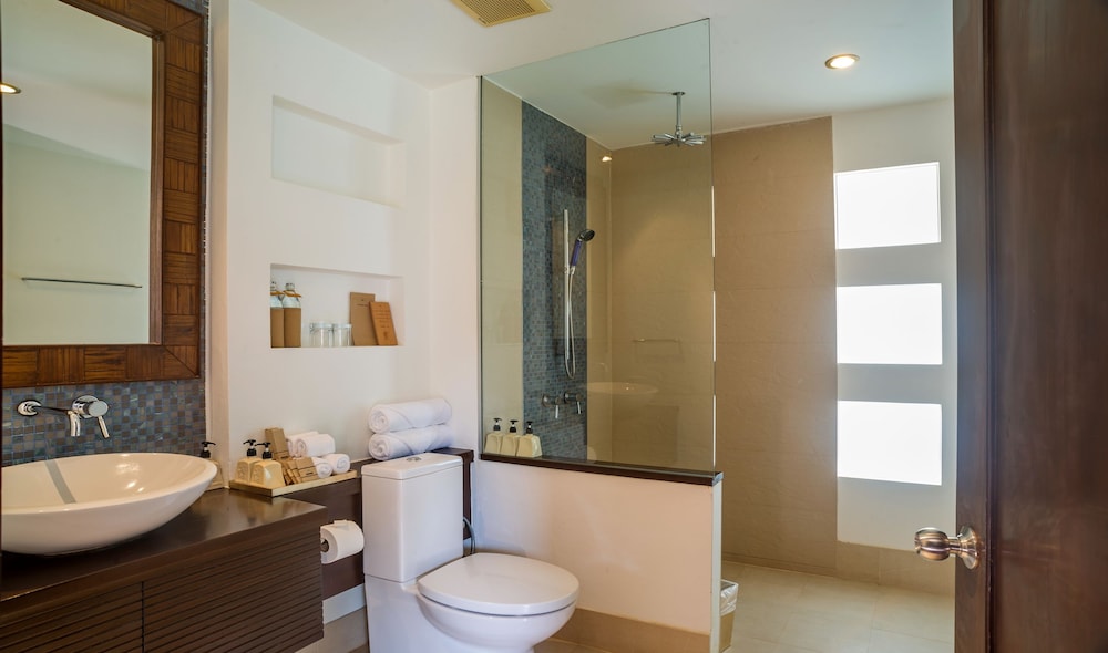 Baan Kularb 15/34