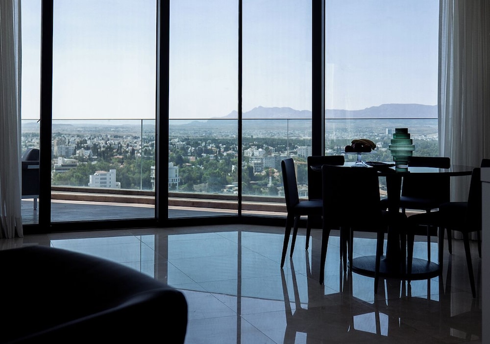 Central Park Residence 35/50