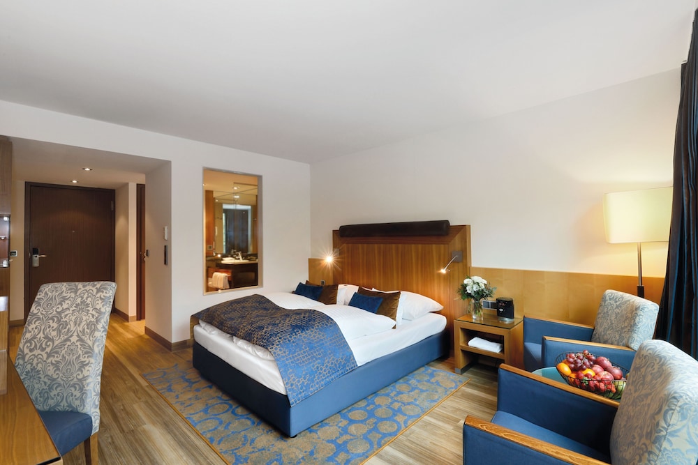 Favorite Parkhotel 24/69