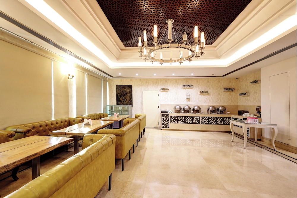 Flute Boutique Hotel 36/48
