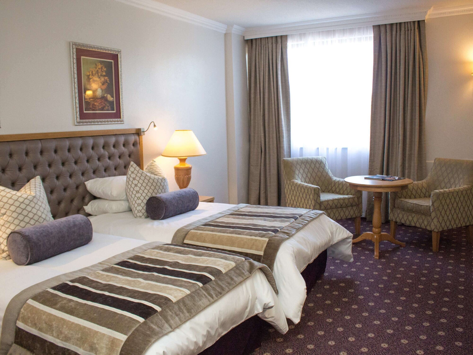 CLASSIC, TWIN BEDS, POOL VIEW